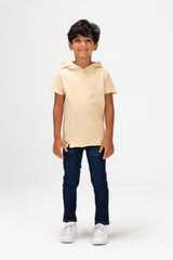 Boys Round Basic T-shirt With Short Sleeves And A Capishu In Comfortable Summer Material