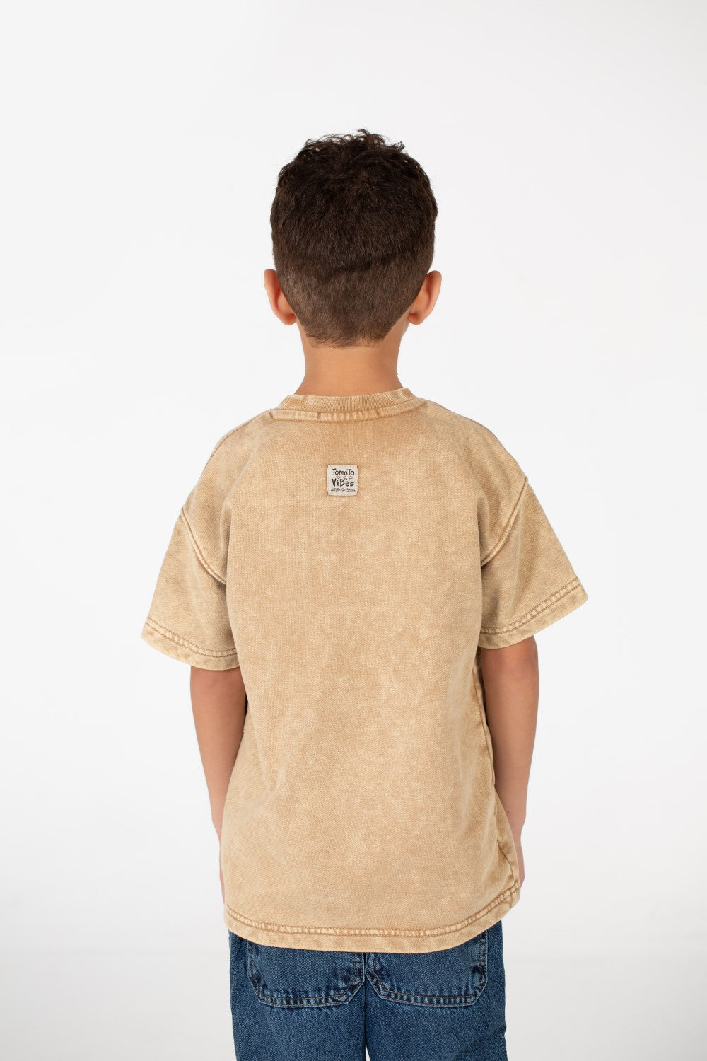 قميص قصير الأكمام مغسول للصبيان