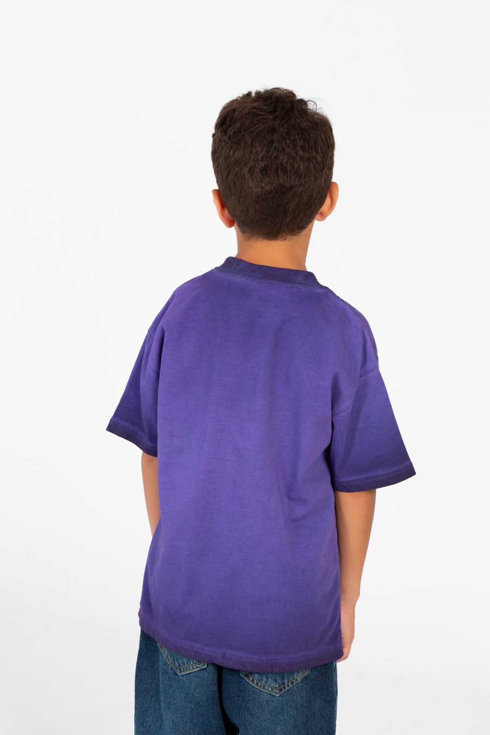 قميص صيفي أساسي واسع بأكمام نصفية للأولاد