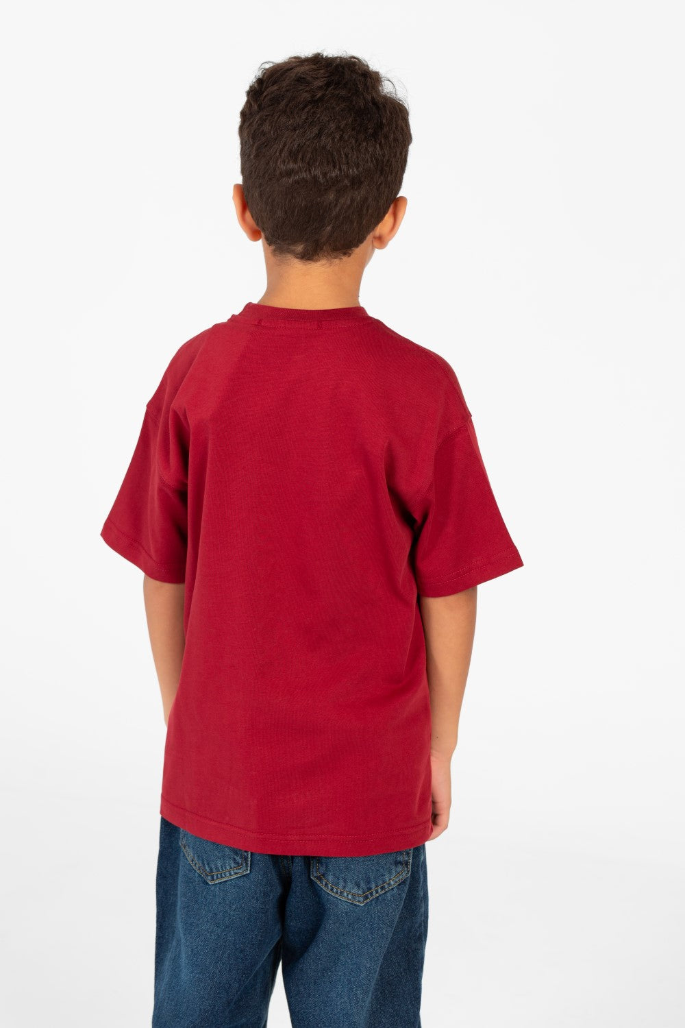 قميص نصف كم واسع أساسي للأولاد