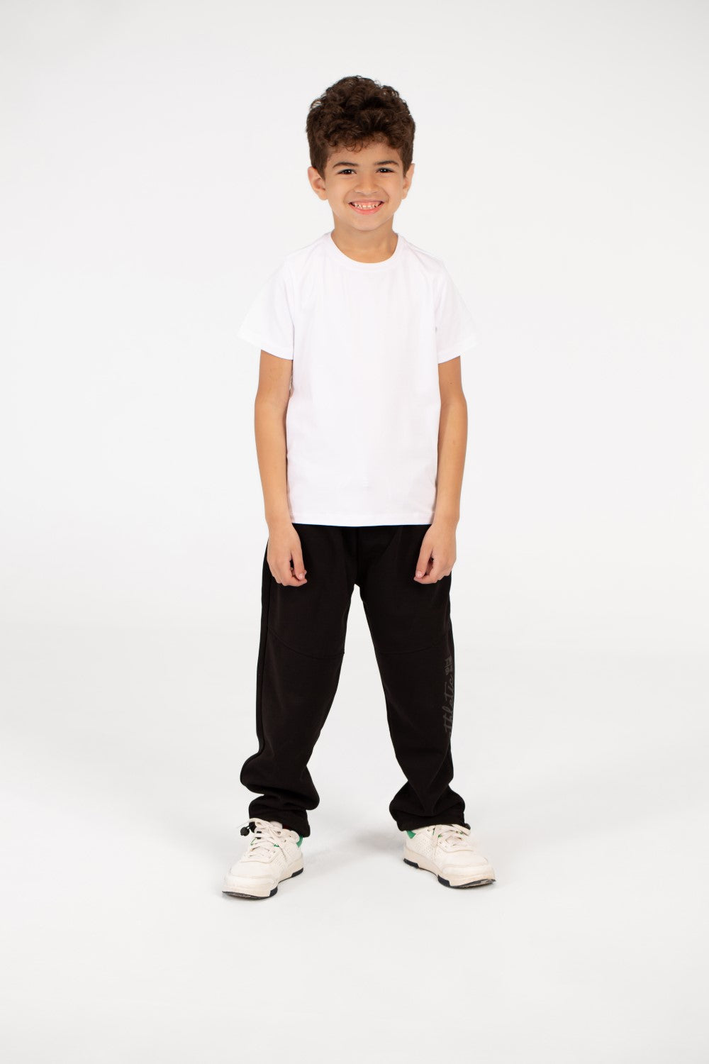 قميص نصف كم أساسي للصبيان