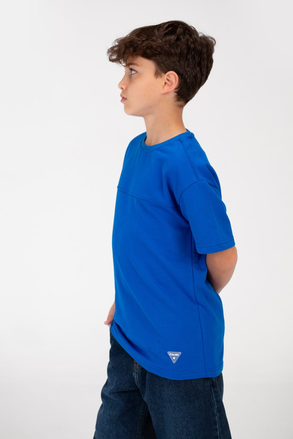 قميص نصف كم أساسي عالي الجودة للأولاد