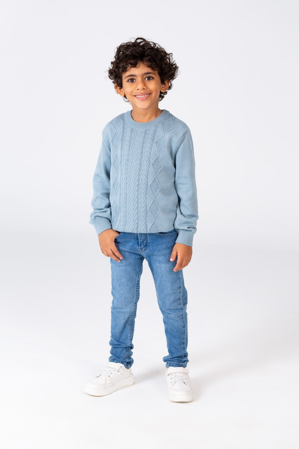 Boy's Pullover With A Round Neck And Long Sleeves In Breathable Material