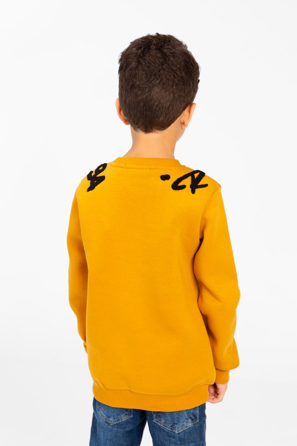 سويت شيرت مطبوع برقبة دائرية وقصة Slim Fit للأولاد