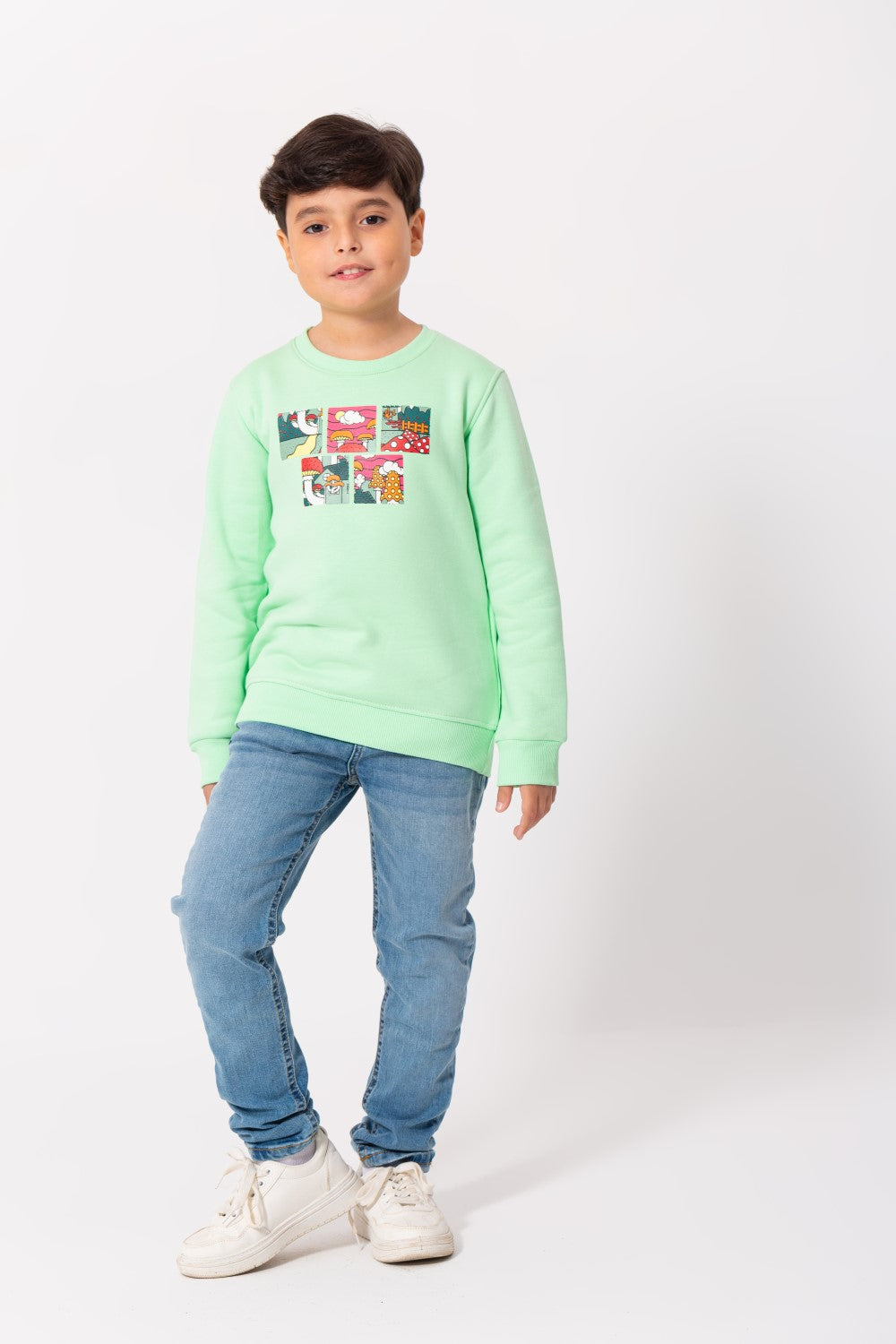 Boy's Rounded Neck Padded With Unqiue Modern Front & Back Design Sweatshirt