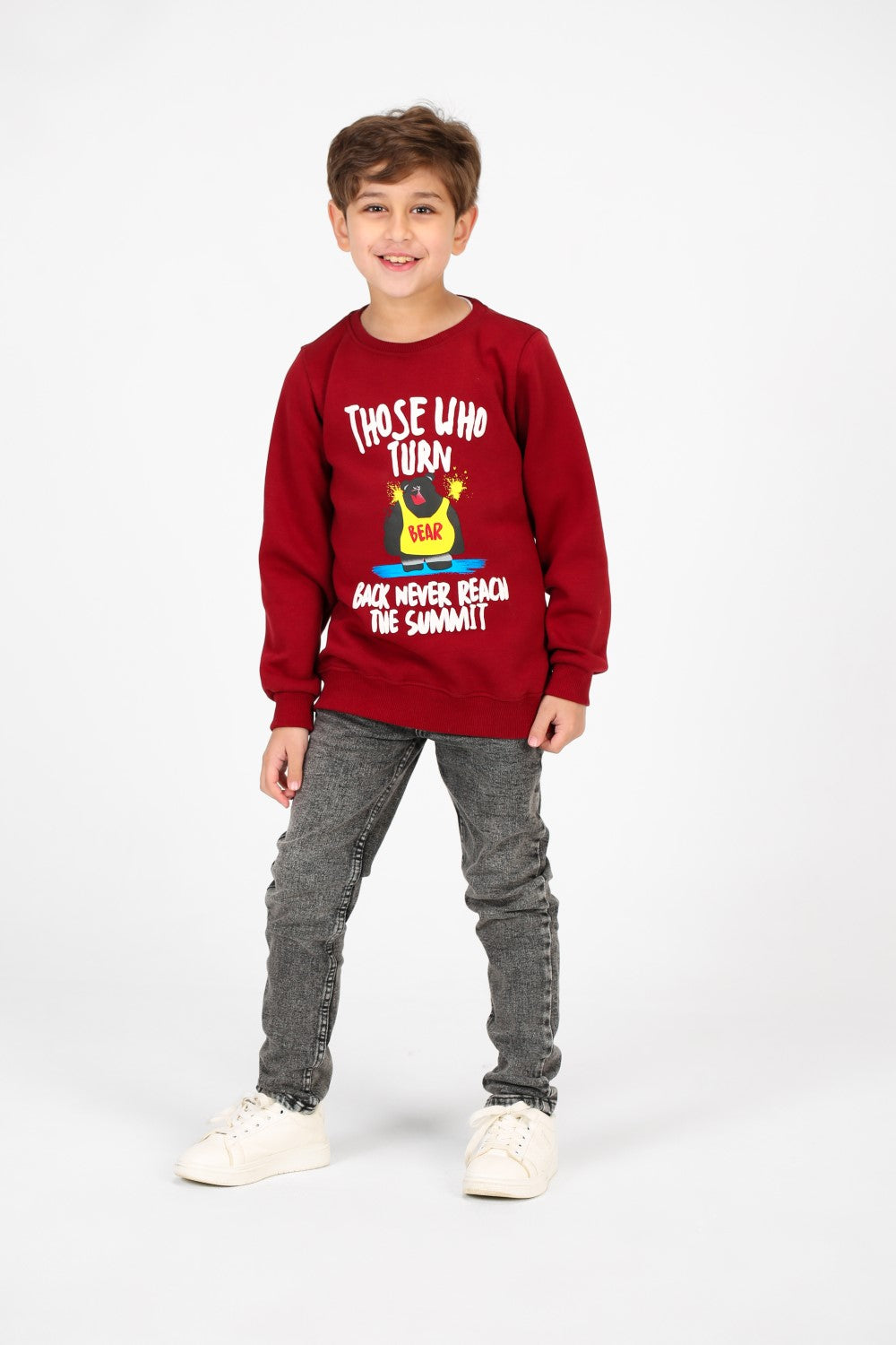 سويت شيرت برقبة دائرية مع طباعة أمامية من مادة مريحة للأولاد