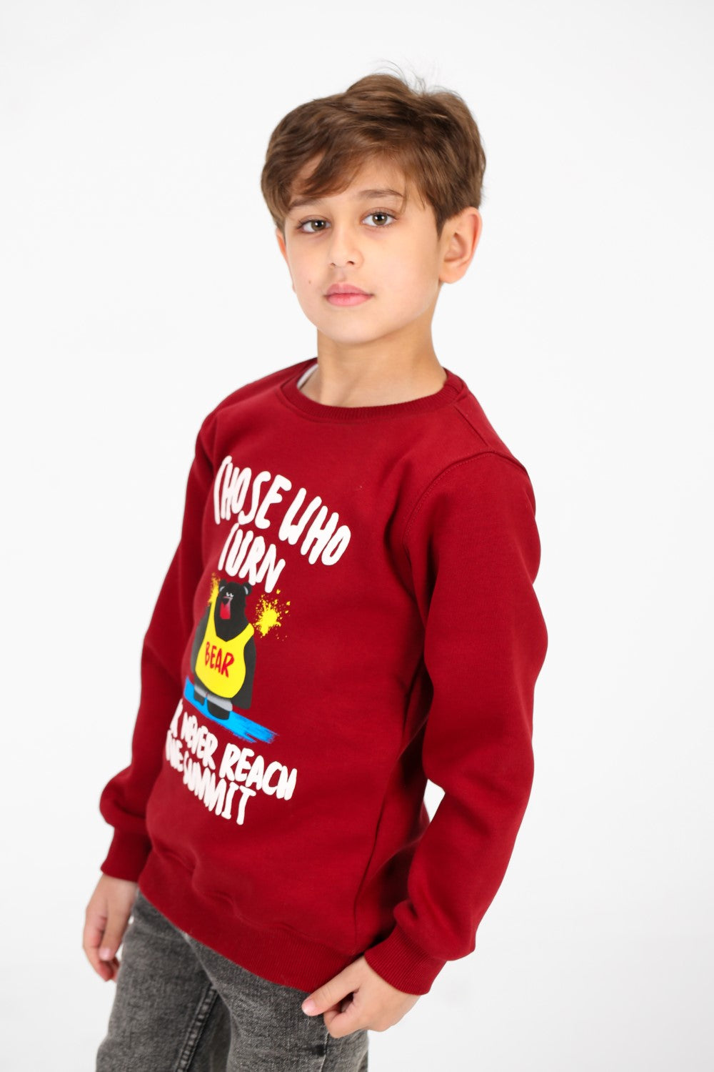 سويت شيرت برقبة دائرية مع طباعة أمامية من مادة مريحة للأولاد