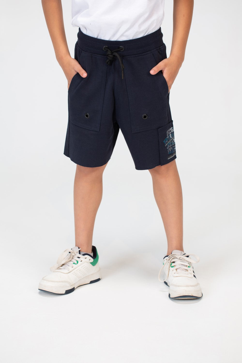 شورت Milton للأولاد بخصر مطاطي وجيوب أمامية وخلفية