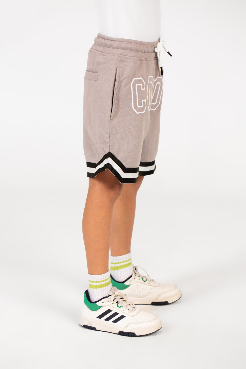 شورت Milton للأولاد بطبعة Cool مخططة بخطين