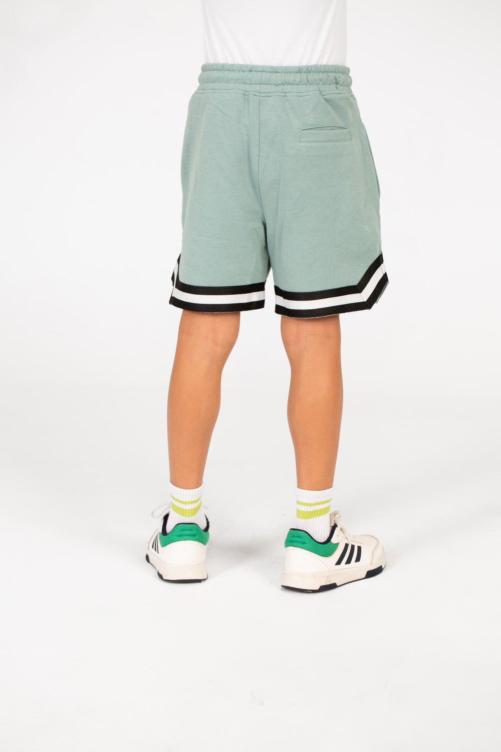 شورت Milton للأولاد بطبعة Cool مخططة بخطين