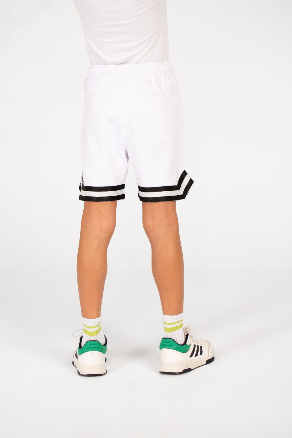 شورت Milton للأولاد بطبعة Cool مخططة بخطين