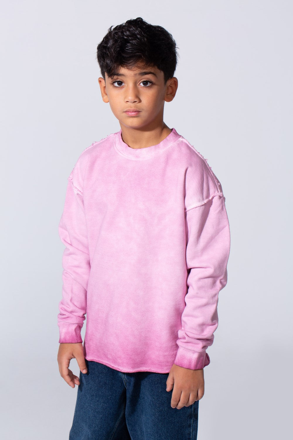 Boy's Oversized Washed Sweatshirt With A Round Neck And Long Sleeves