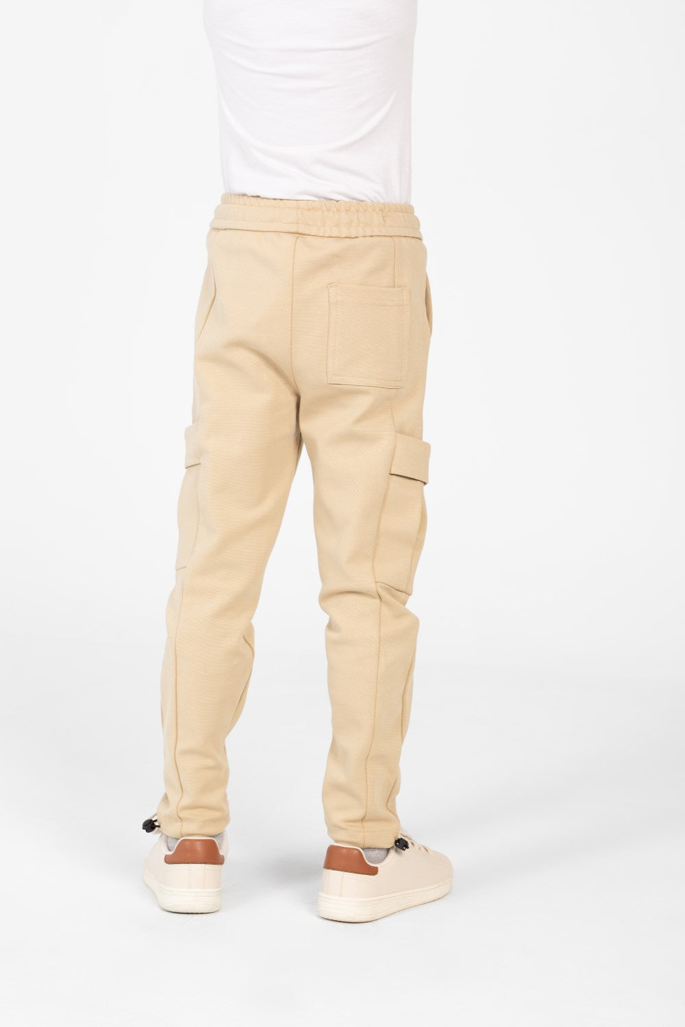 بنطال رياضي واسع بطبعة دائرية للأولاد بأكمام نصفية