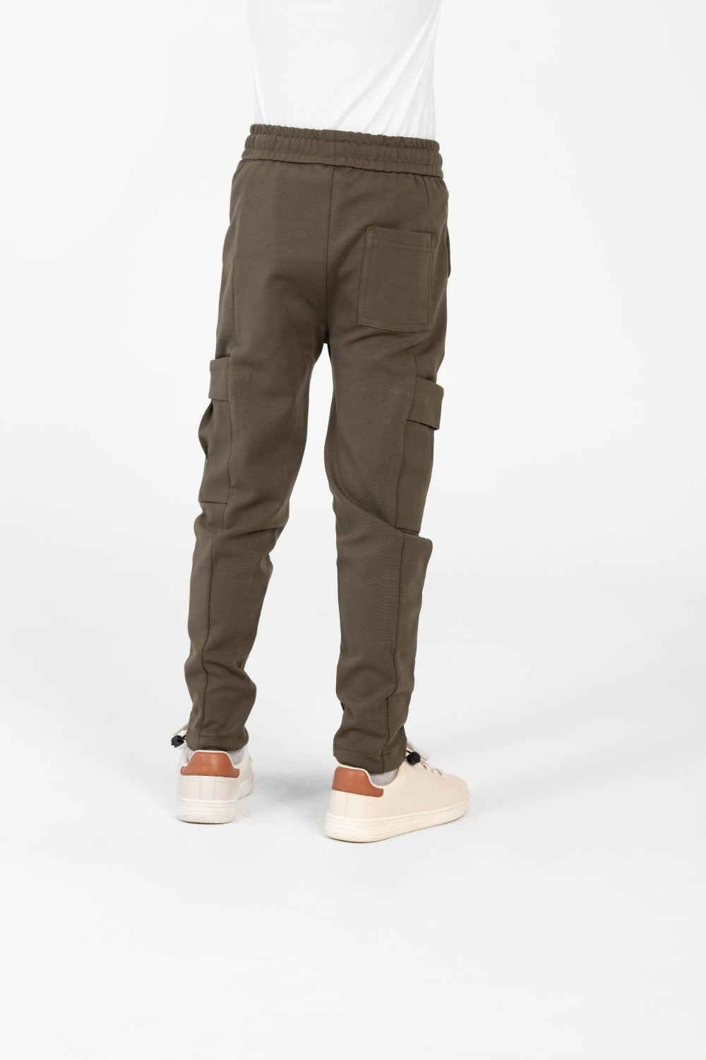 بنطال رياضي واسع بطبعة دائرية للأولاد بأكمام نصفية