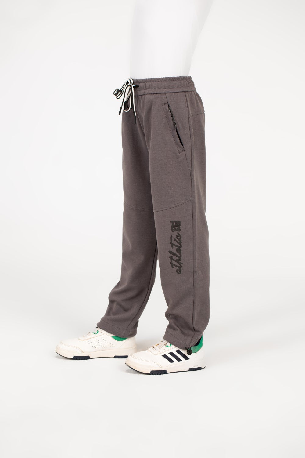 بنطال رياضي عملي واسع الصبيان