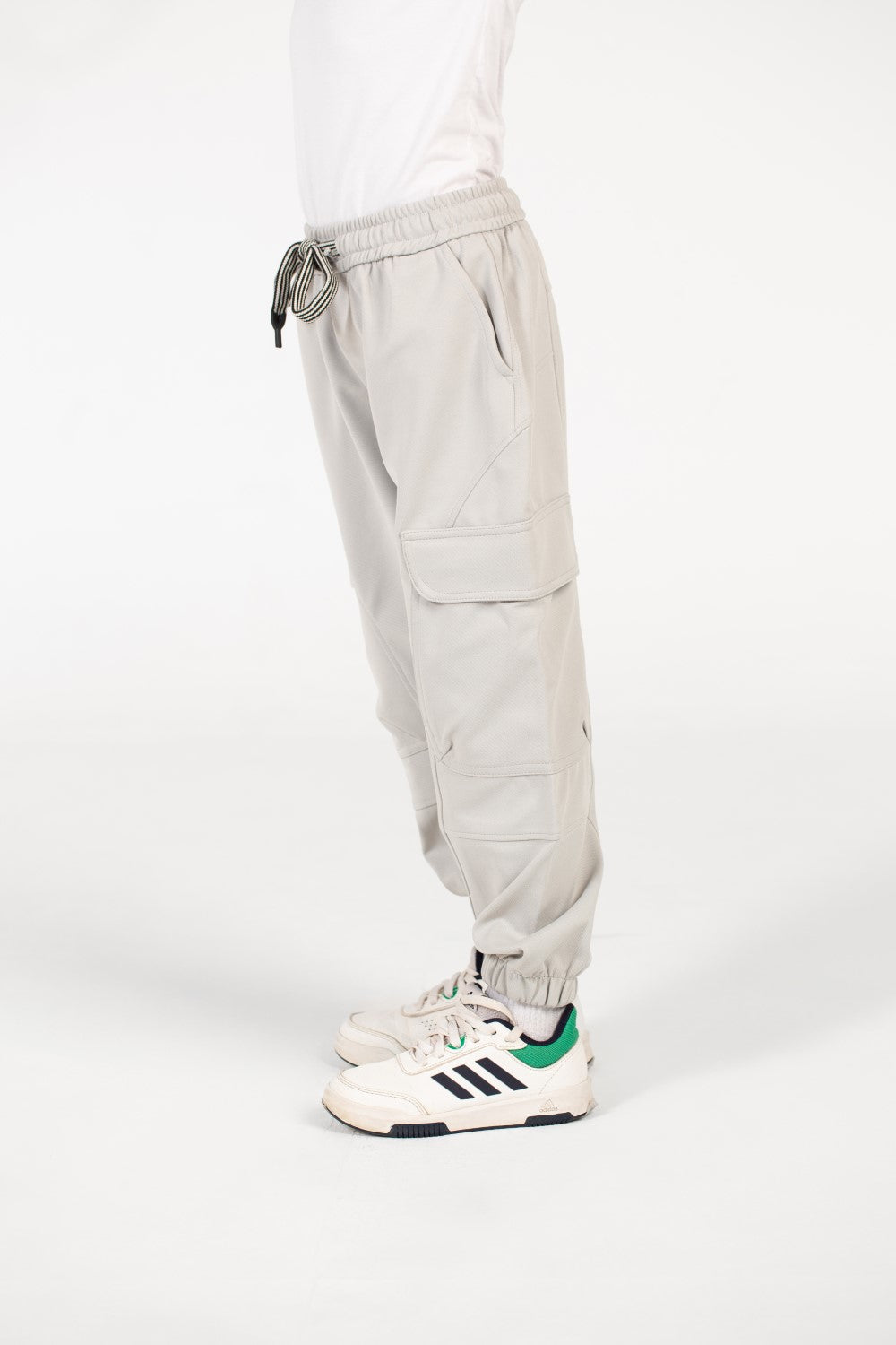 بنطال رياضي واسع عصري للأولاد