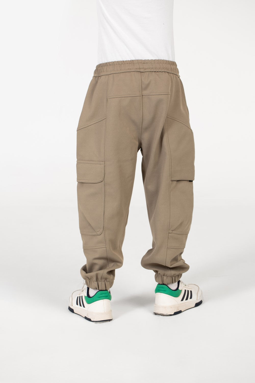 بنطال رياضي واسع عصري للأولاد