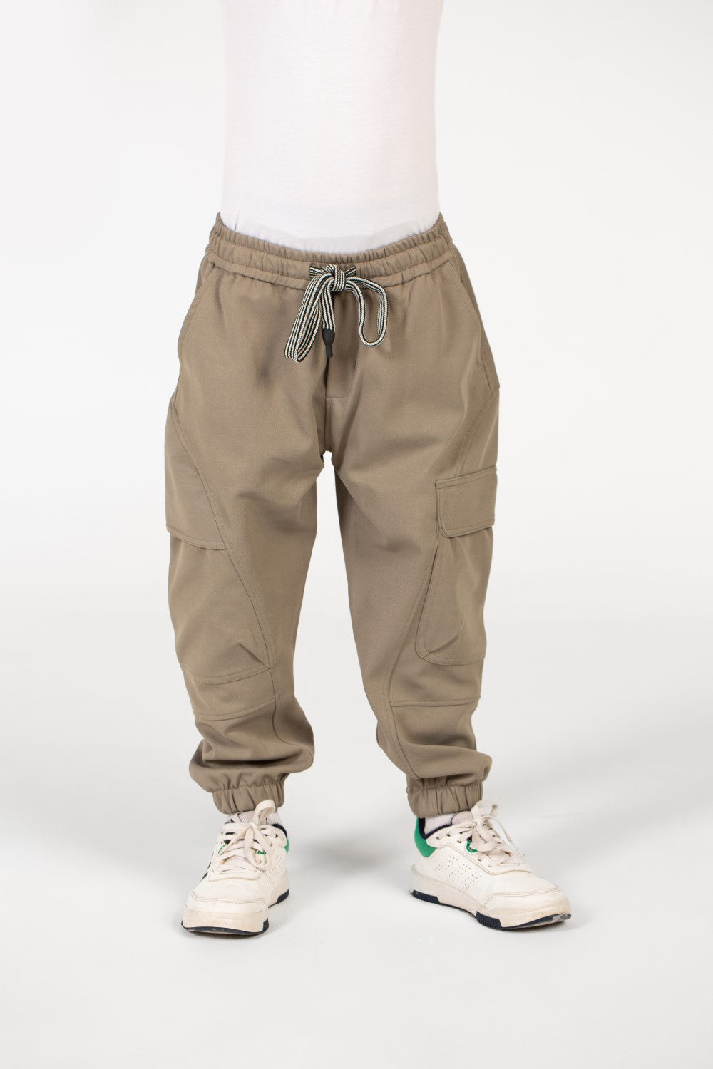 بنطال رياضي واسع عصري للأولاد