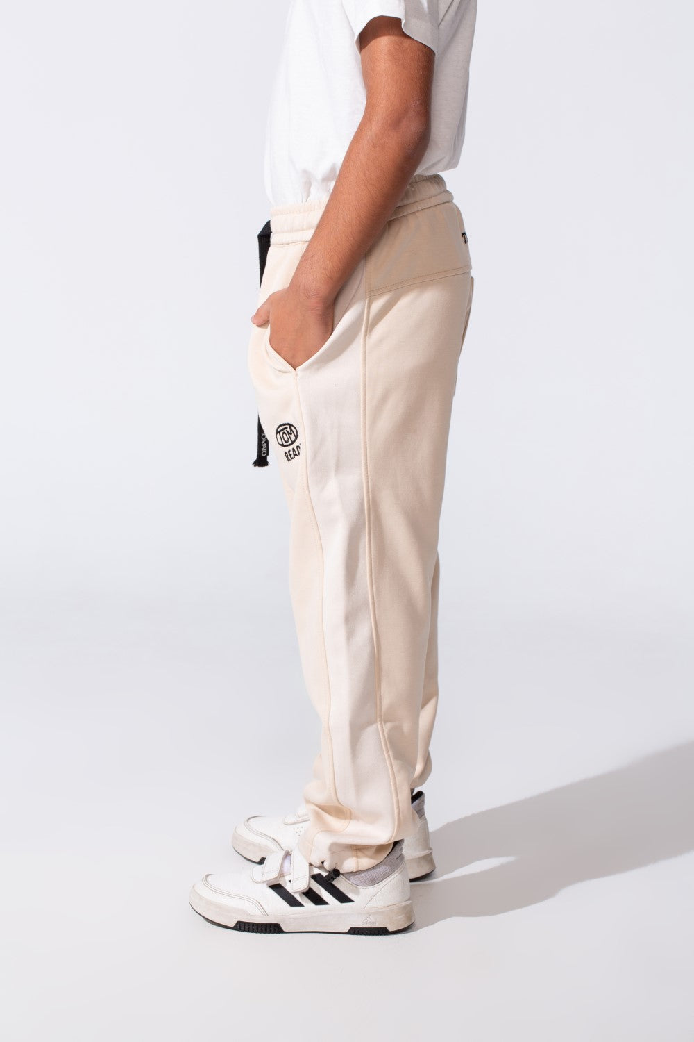 Boy's Tomato Sweatpants With Elastic Waistband And Drawstring