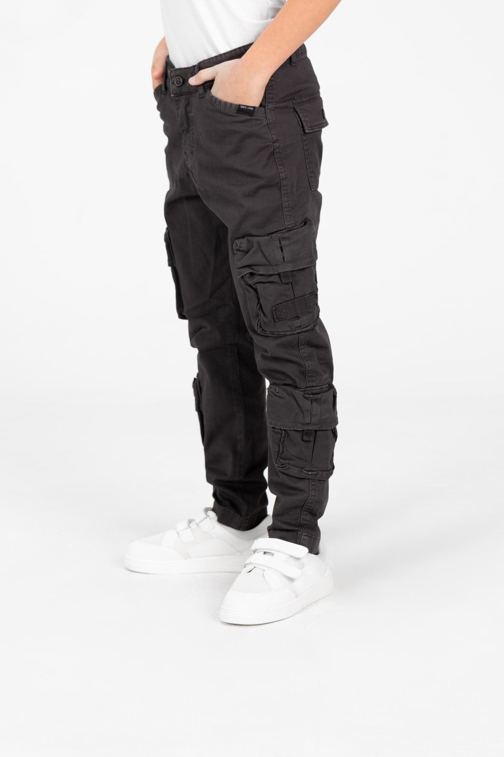 بنطال شيروال جاباردين مع جيوب جانبية مميزة للأطفال