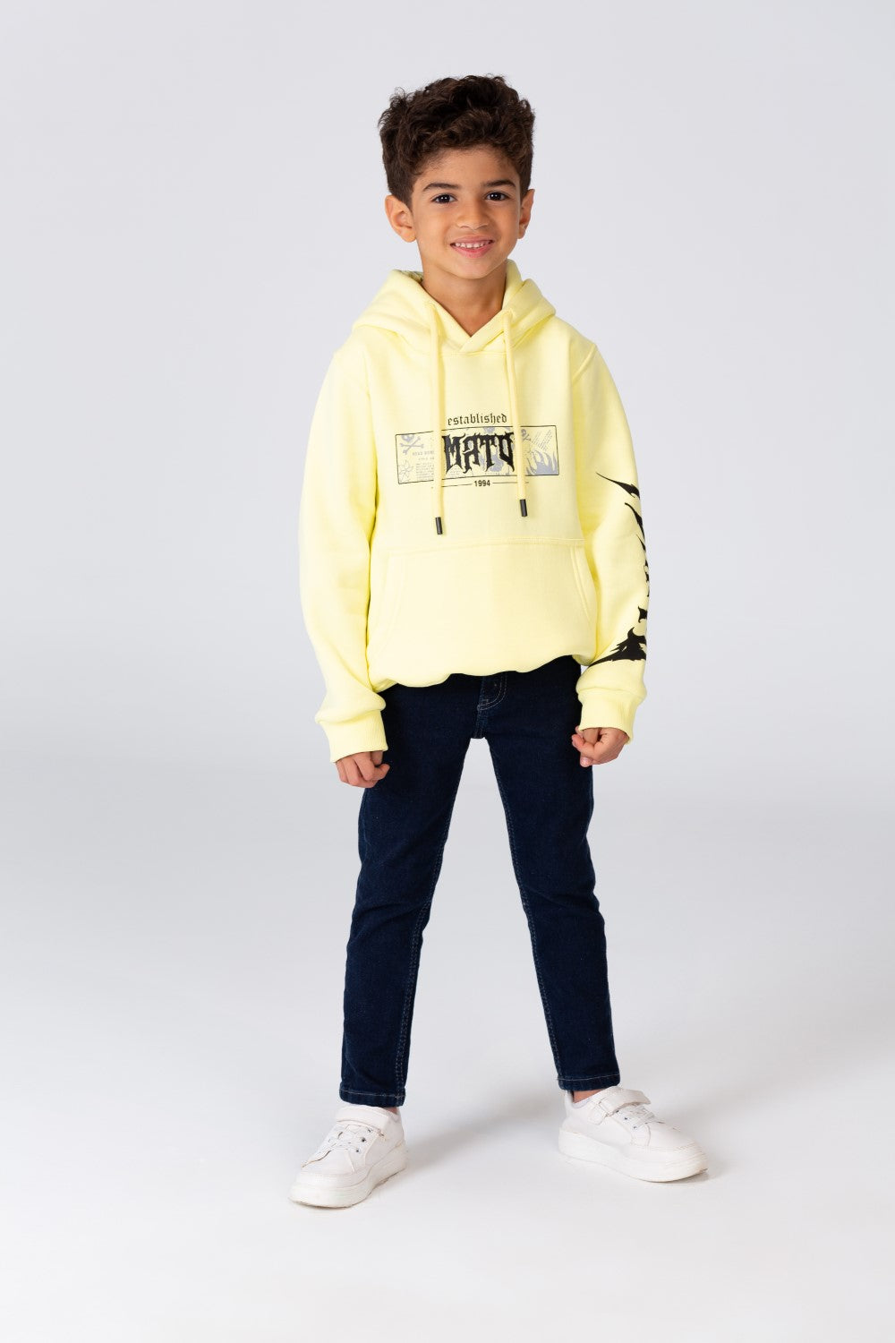 Boy's Hoodie Cut Sweatshirt Printed On The Front And Back Made Of Milton Material