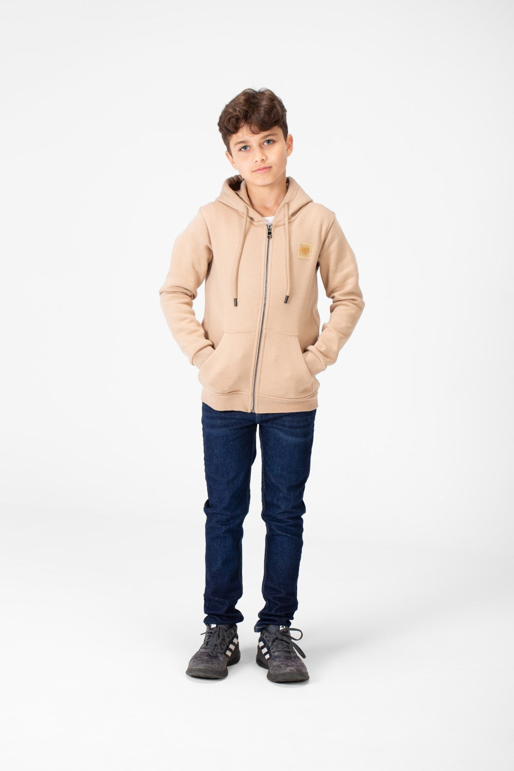 سويت شيرت بغطاء رأس أساسي بسحاب كامل وجيوب للأولاد