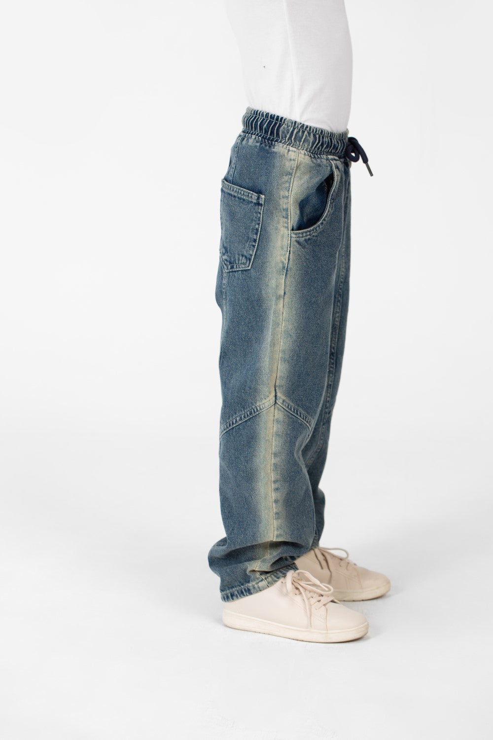 Boy's Wide Leg Elastic Waistband Jeans Pants In A Modern Design