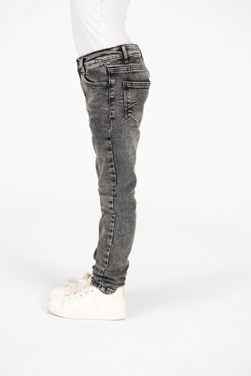 Boys Jeans Used Pants With Badge Tomato On The Back