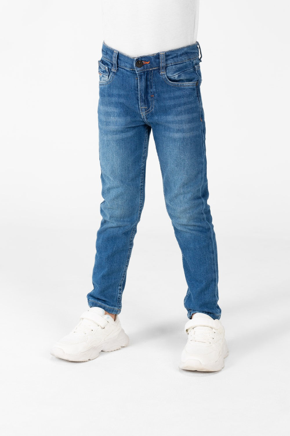 Boy's Jeans Pants With Basic Details And Five Pockets