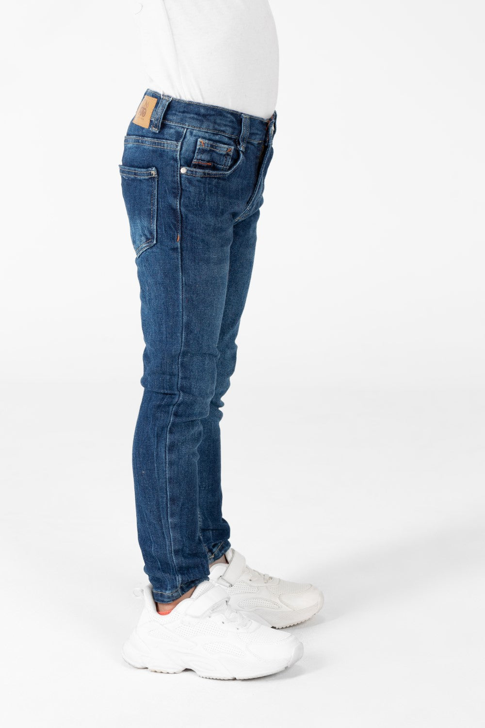 Boy's Jeans Pants With Basic Details And Five Pockets