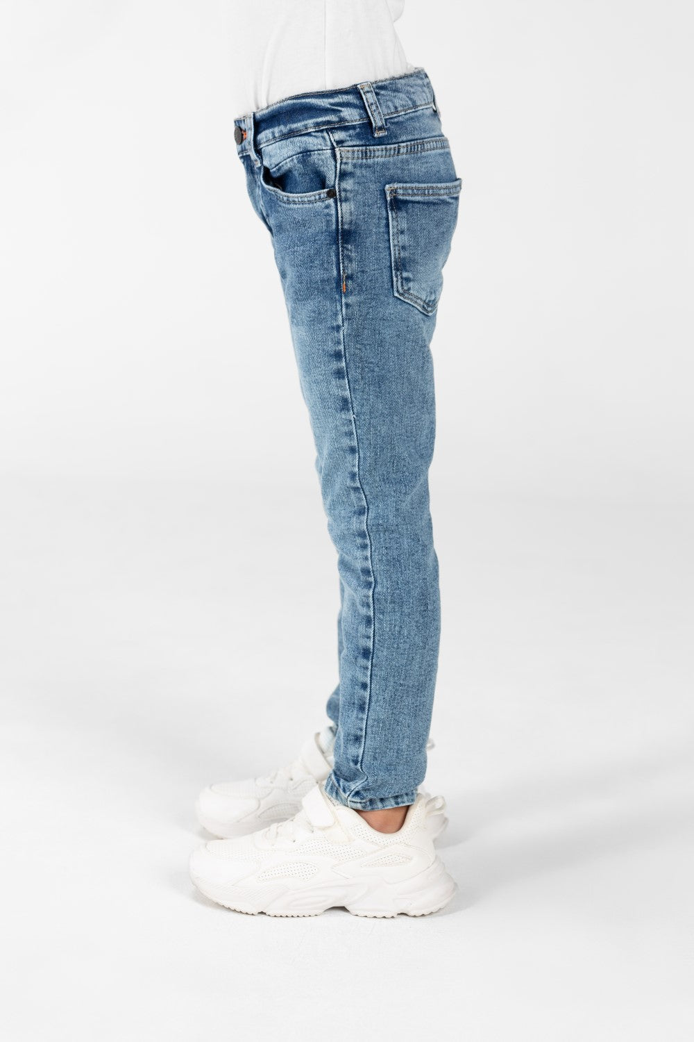 Boy's Jeans Pants With Basic Details And Five Pockets