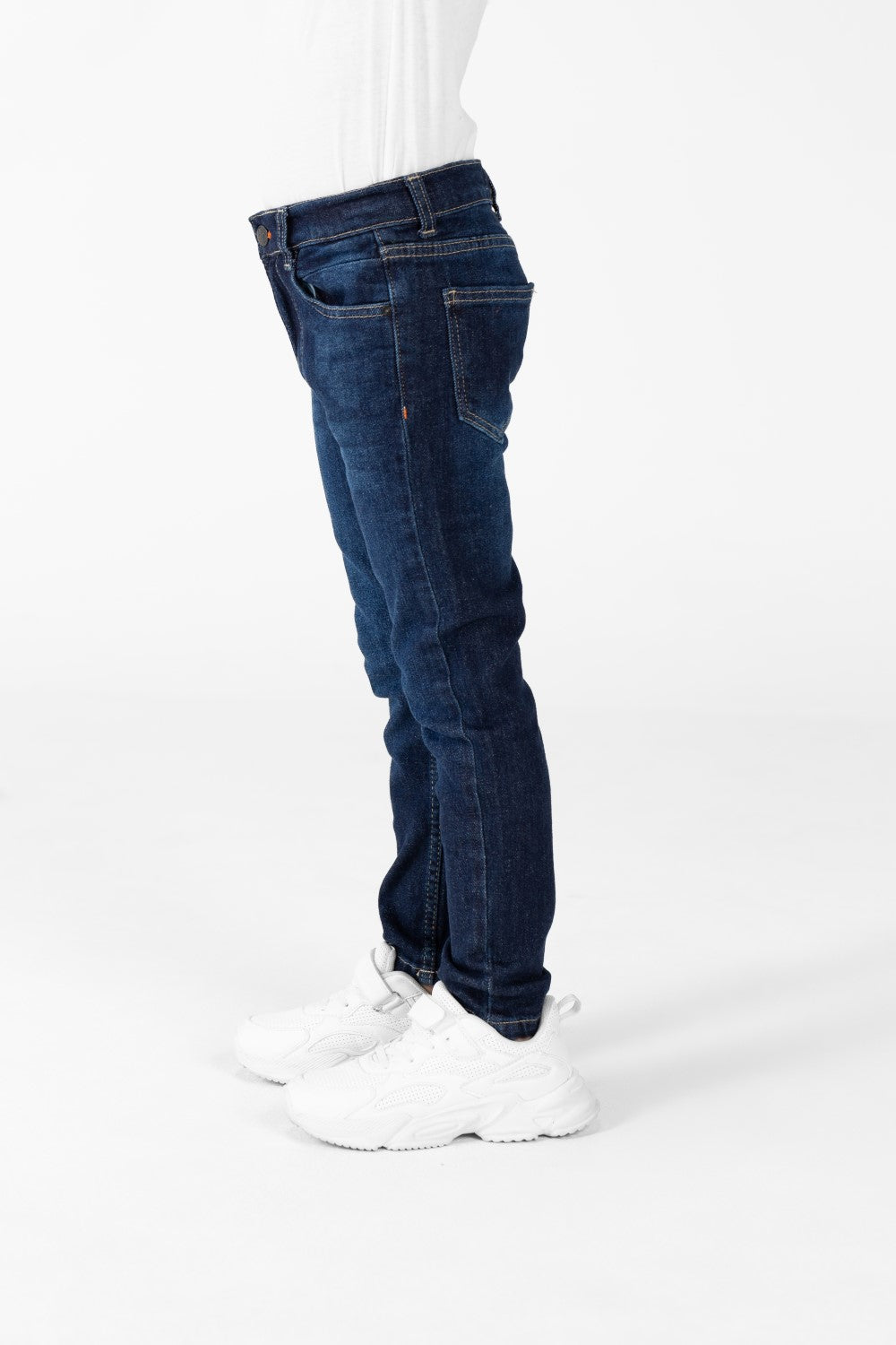 Boy's Jeans Pants With Basic Details And Five Pockets