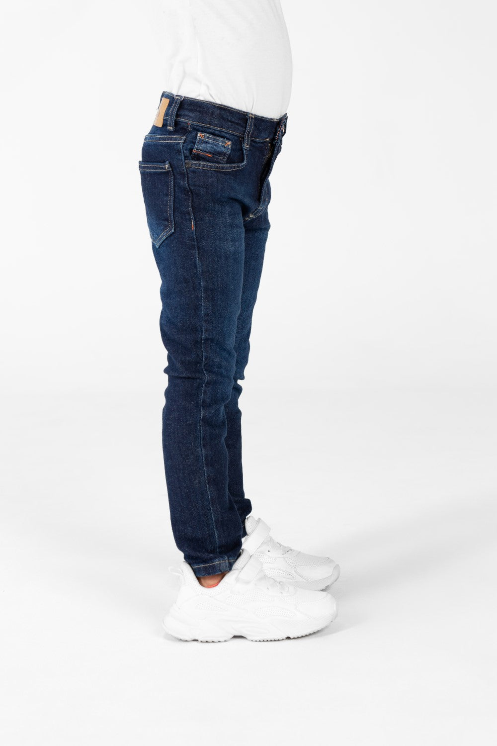 Boy's Jeans Pants With Basic Details And Five Pockets