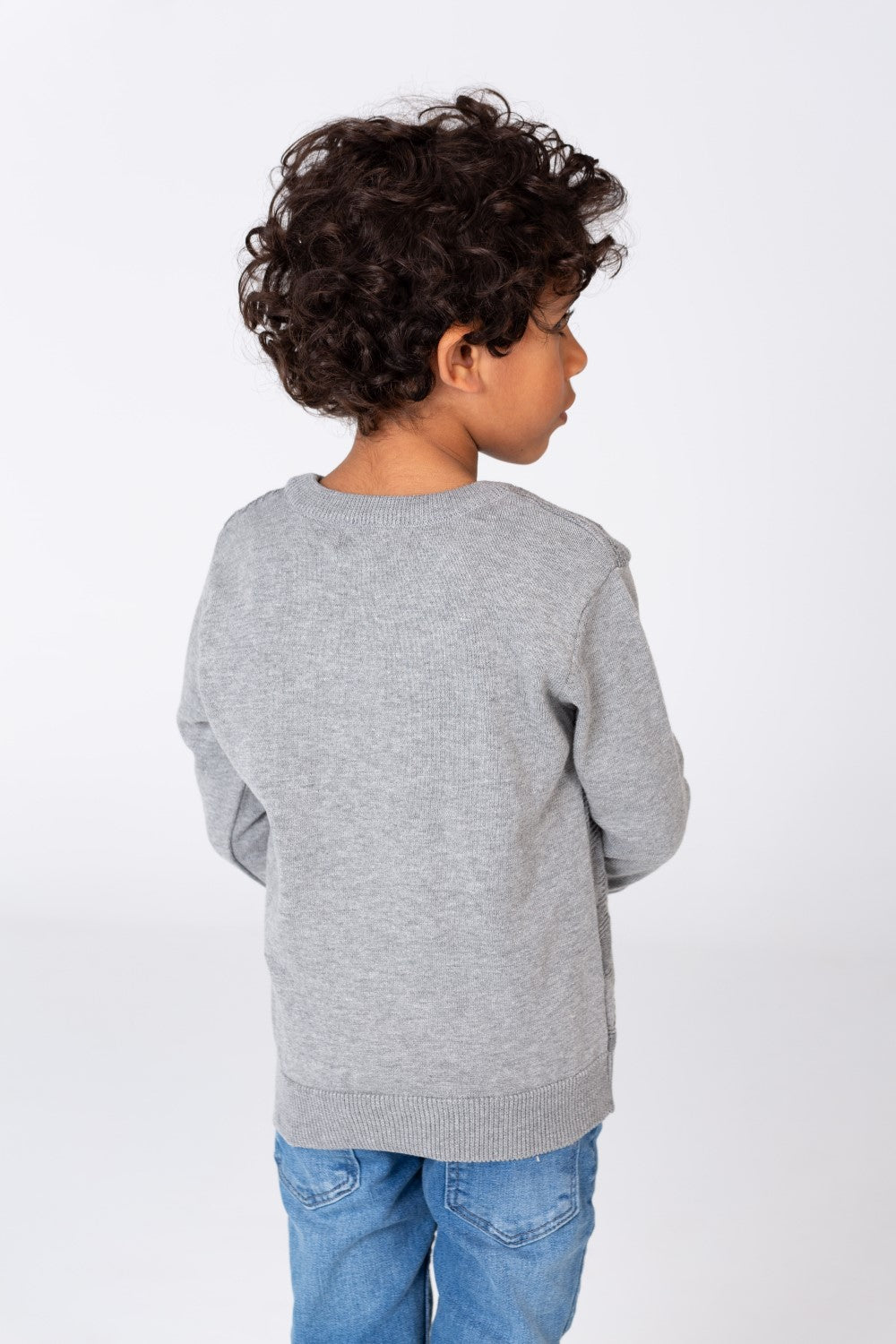 Boy's Checked Pullover With A Round Neck And Comfortable Cotton Material