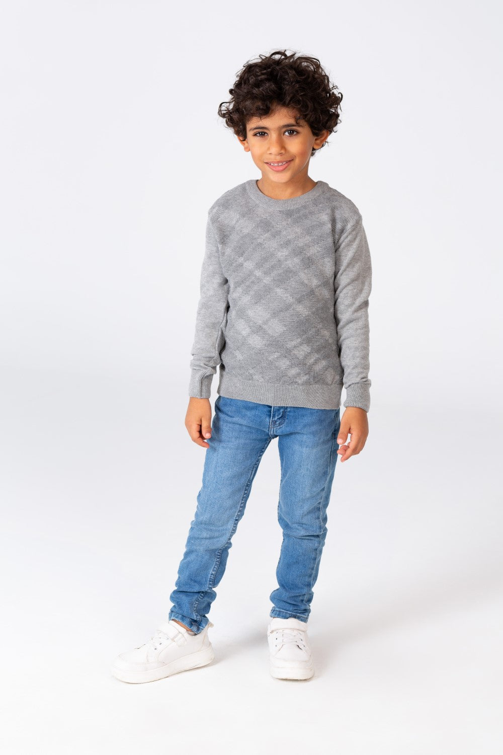 Boy's Checked Pullover With A Round Neck And Comfortable Cotton Material