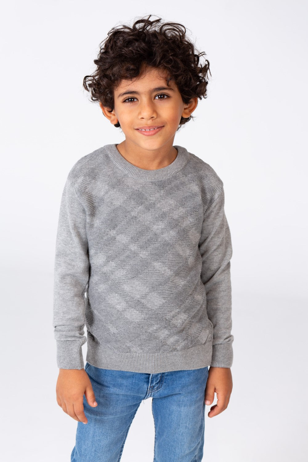Boy's Checked Pullover With A Round Neck And Comfortable Cotton Material