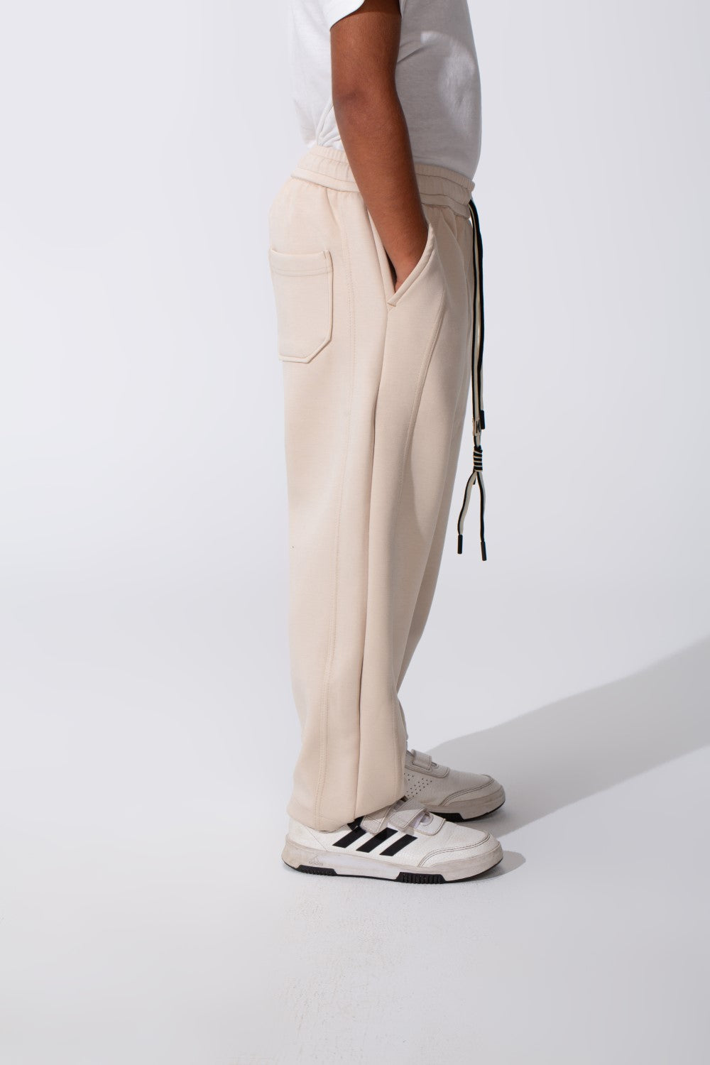 Boy's Tomato Oversized Sweatpants With Drawstring Waist And Pockets