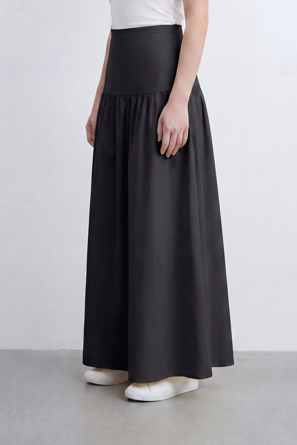 Women’s Tomato Store Gathered Flow Maxi Skirt Plain Matte Surface With Soft Natural Crease Texture Wide Waist Panel Gathered Drop Seam