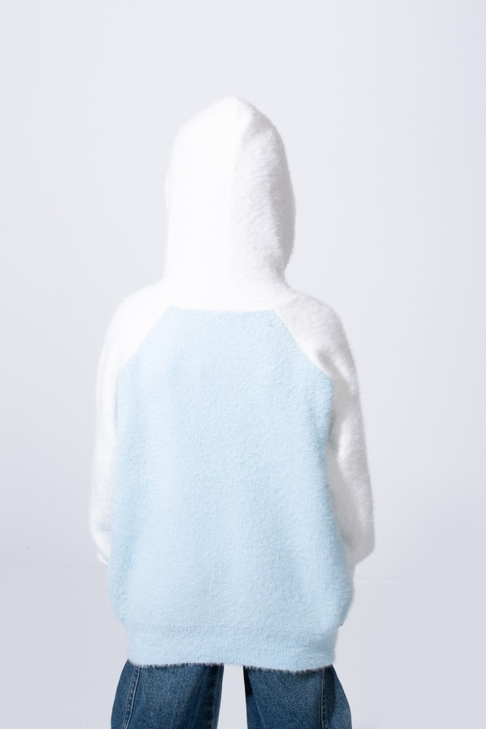 Girl's Slim Fit Long Sleeve With Chest Text Print Knit Soft Relaxed Fabric For Modern Look Hooded Pullover