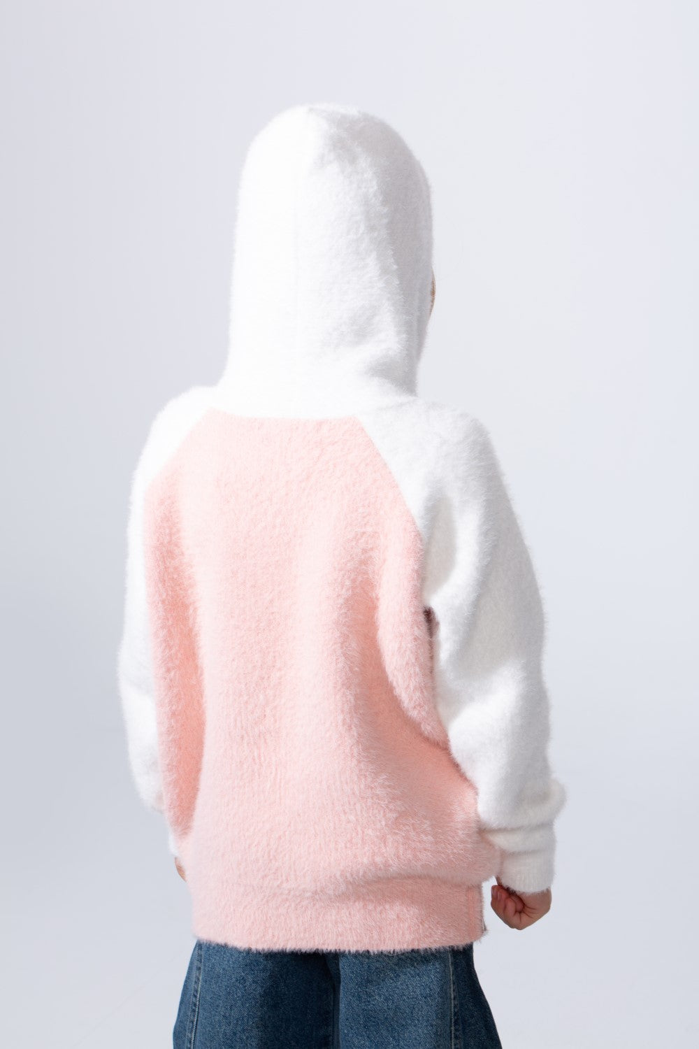 Girl's Slim Fit Long Sleeve With Chest Text Print Knit Soft Relaxed Fabric For Modern Look Hooded Pullover