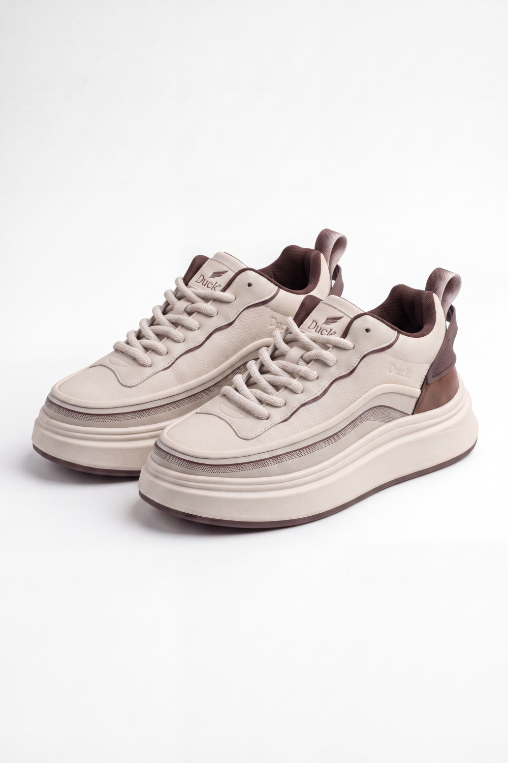 Men's Tomato Store Dune Runner Sneakers Layered Smooth Panels Mixed Mesh Texture Curved Trim Lines Lace Up Front Pull Tab Detail Duck Shoes