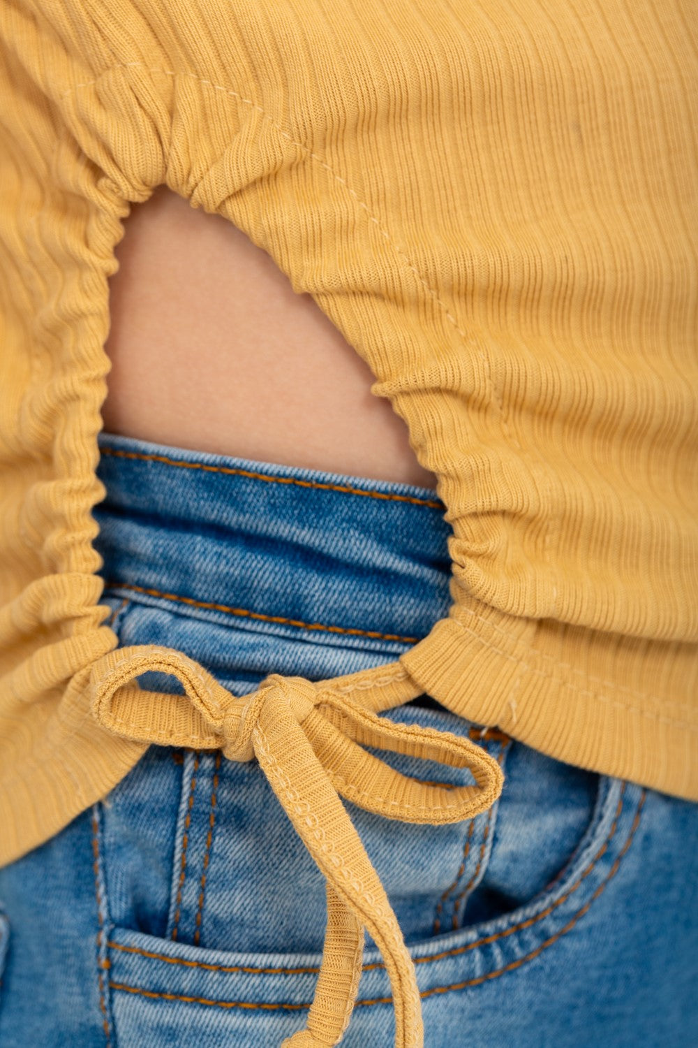 تيشيرت مضلع للبنات بمادة مريحة وقصة فريدة ومميزة