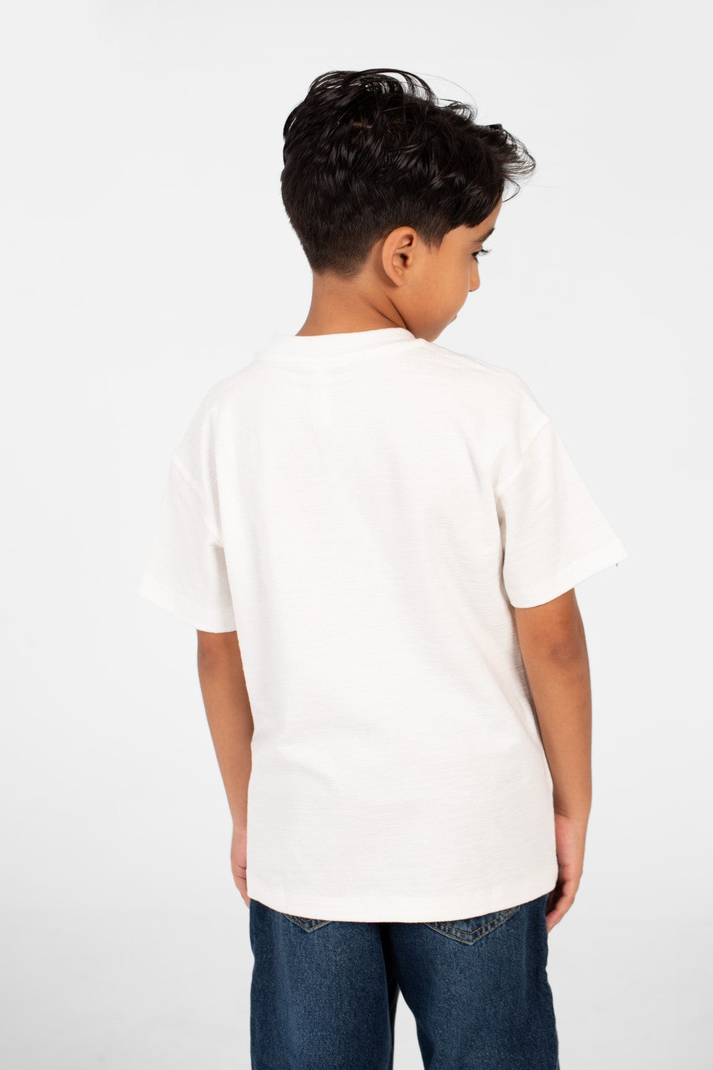 Boy's Basic Round Neck Short Sleeve T-Shirt For Everyday Wear With Unique Details