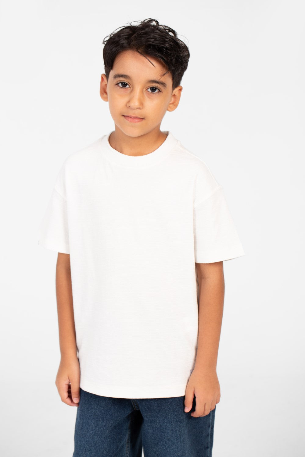 Boy's Basic Round Neck Short Sleeve T-Shirt For Everyday Wear With Unique Details