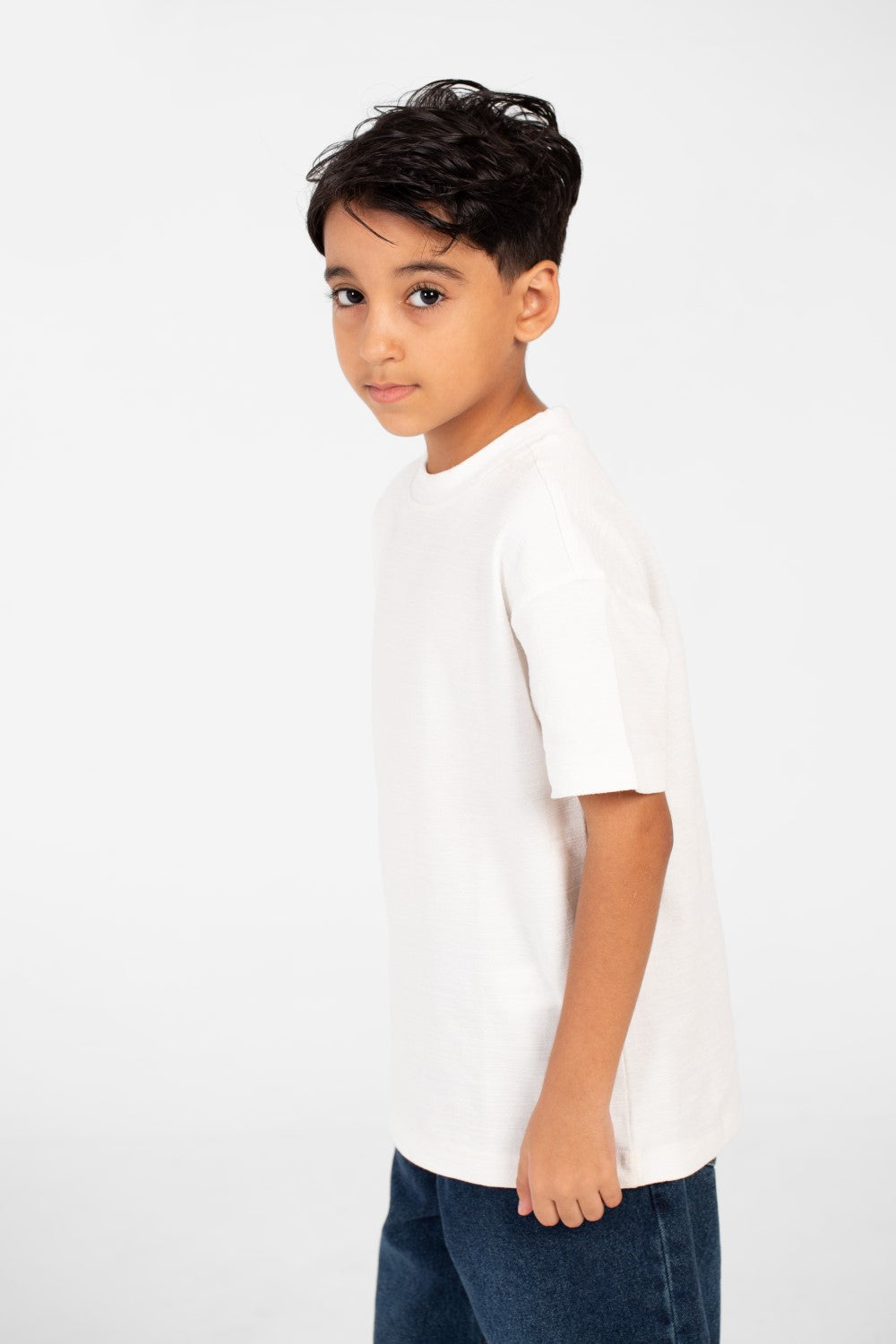 Boy's Basic Round Neck Short Sleeve T-Shirt For Everyday Wear With Unique Details