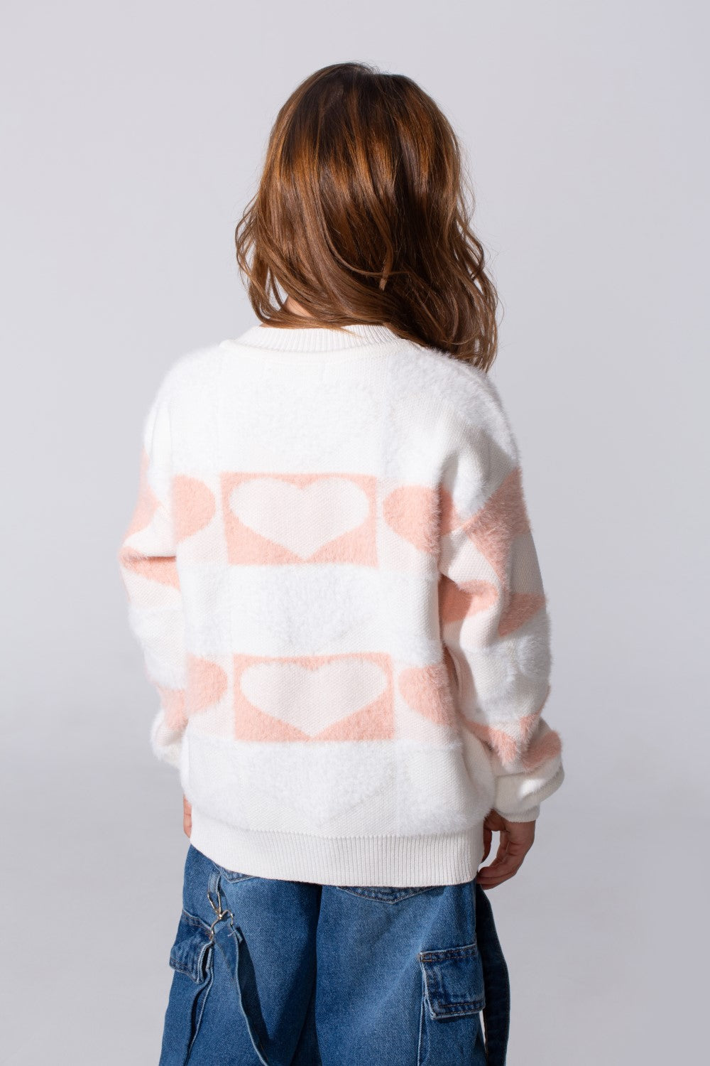 Girl's Round Neck Long Sleeves Pullover With A Heart Print In A Modern Details
