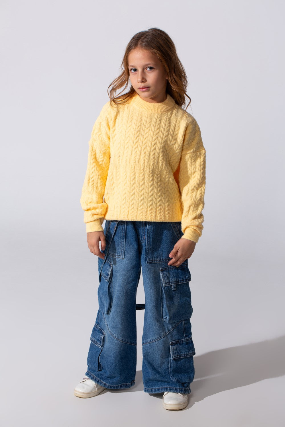 Girl's Tomato Knitted Pullover With A Round Neck And Long Sleeves