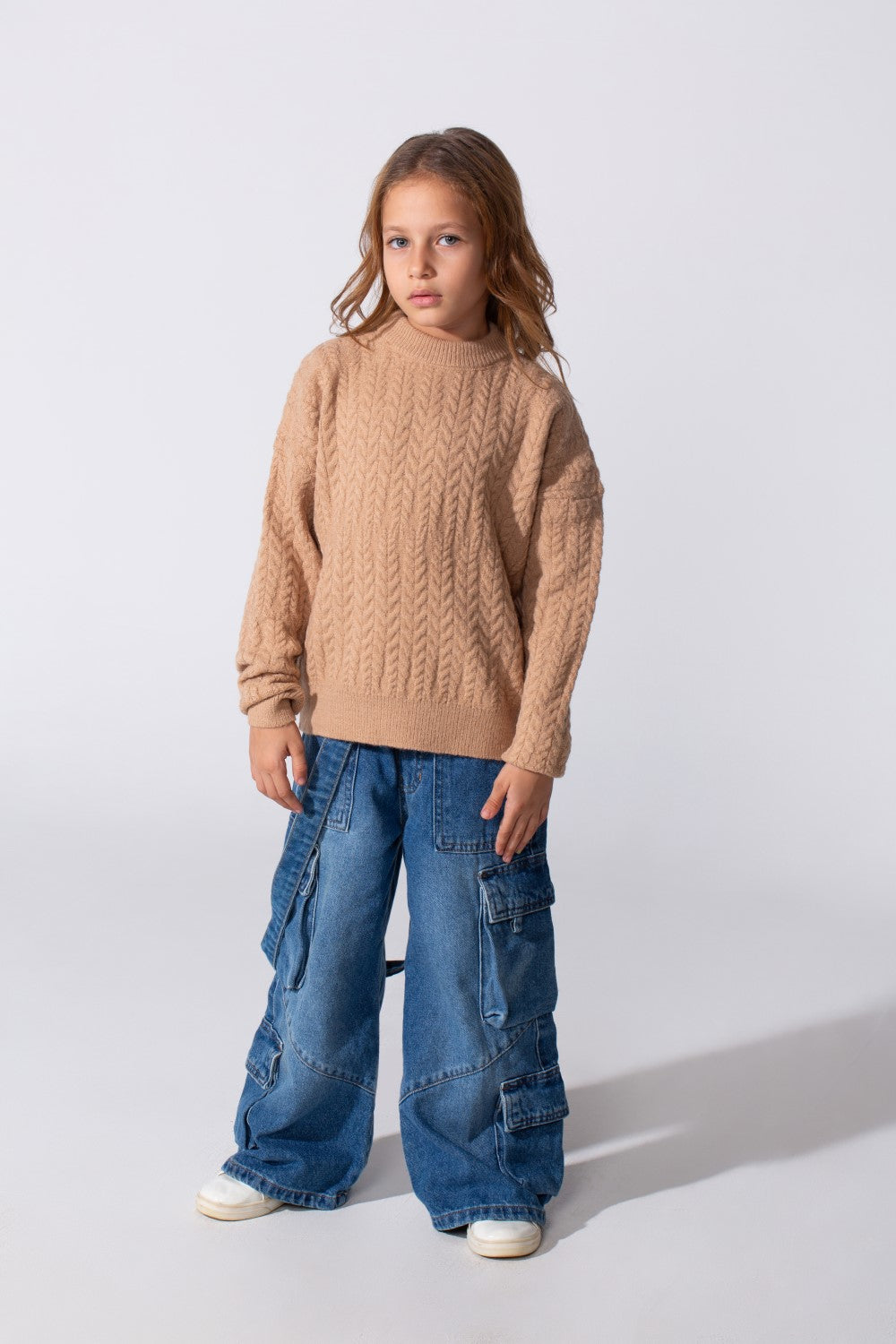 Girl's Tomato Knitted Pullover With A Round Neck And Long Sleeves