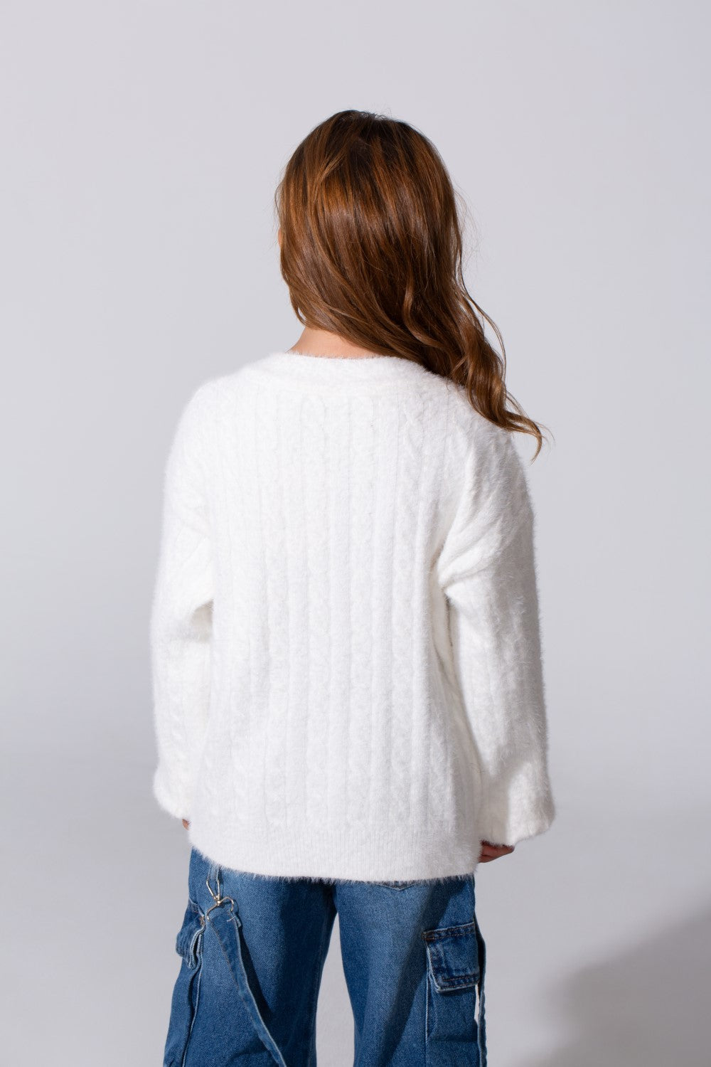 Girl's Basic Plain Pullover With A Round Neck And Long Sleeves