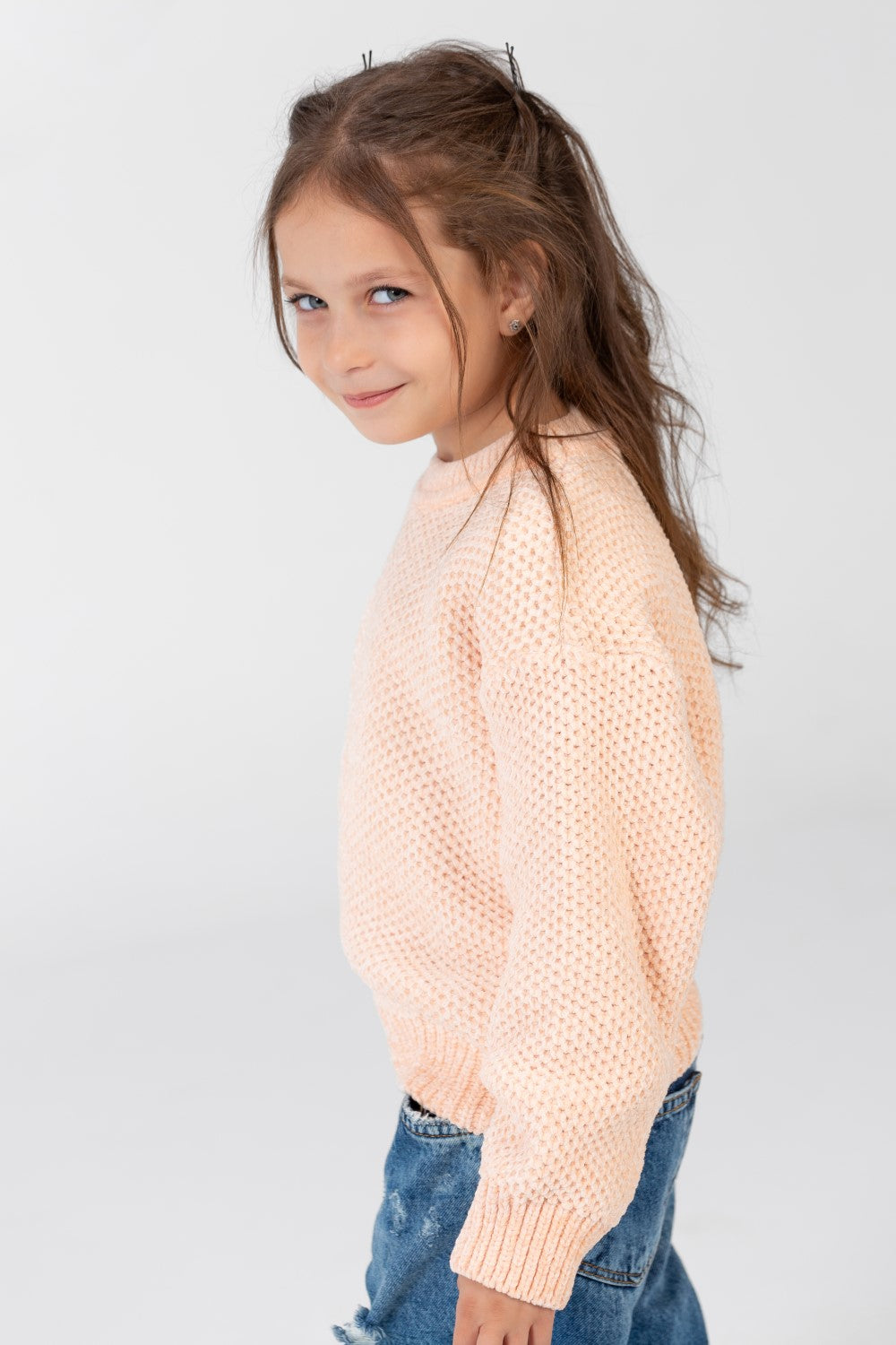 Girl's Velvet Pullover With Round Neck And Long Sleeves